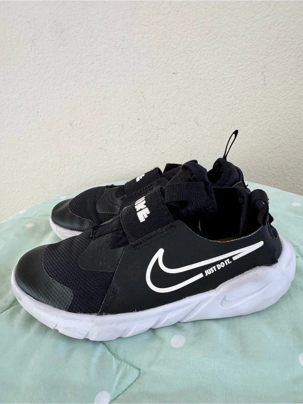 Nike Flex Runner 2 little kids size 13